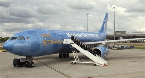 Etihad Unveils Special A330 200 Manchester City Livery News