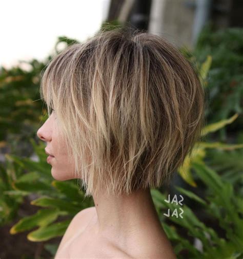 This haircut looks perfect on ladies who love to leave their hair loosened with messy touch. 20 Ideas of Shaggy Bob Hairstyles With Choppy Layers