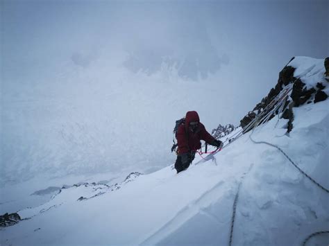Alex txikon al k2 invernale lo scorso inverno. K2 invernale, la squadra russa a 6800m. Domani si continua ...