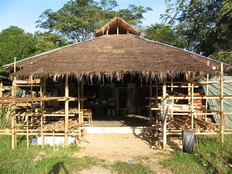 Rumah Bambu Tradisional Model Rumah Mewah Besar
