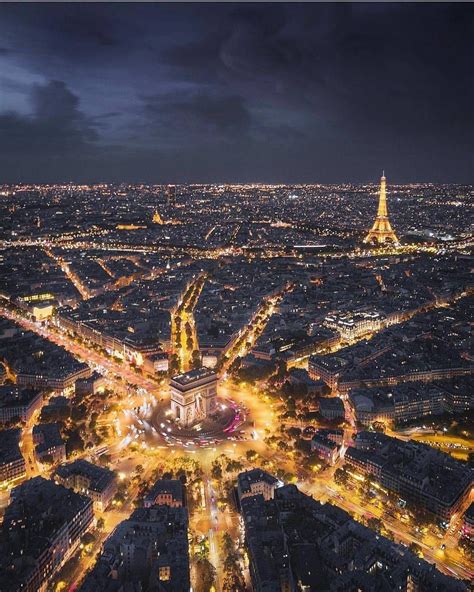 Paris By Night 📷 By Ssnnas Paris At Night Paris Travel La Trip