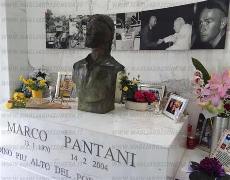 Marco pantani acrylic painting ready to hang 14 x 18 inch on canvas. Marco Pantani