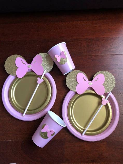 Pinky birthday cards minnie mouse that are wonderful designed and made from textured quality paper. 10 Light Pink Gold Glitter Minnie Mouse Birthday Table set ...