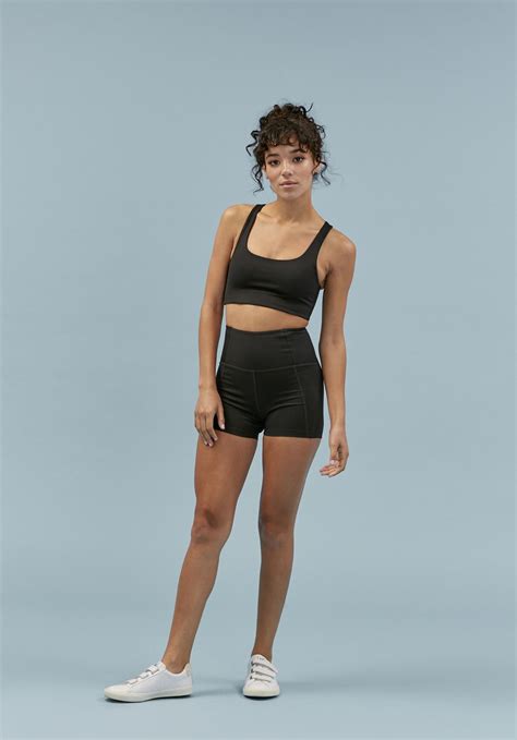 Human anatomy drawing drawing theory. Black High-Rise Run Short - XXS in 2020 | Female pose ...