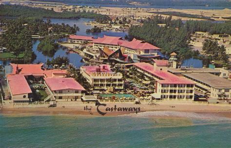 25 Fascinating Postcards Show The Castaways At Miami Beach Florida In