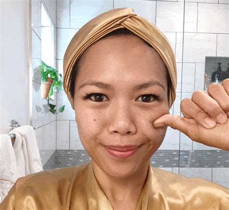 This Japanese Facial Massage Will Totally Transform Your Face In One Minute Facial Massage