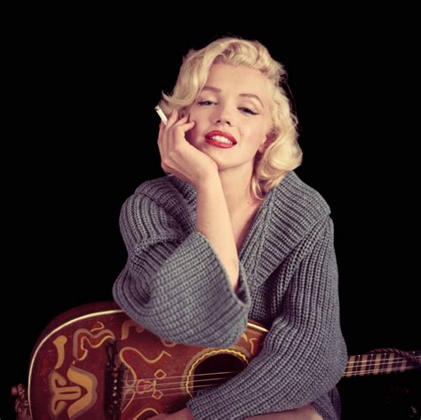 Sosoknya Masih Dikenang Dunia Inilah 11 Foto Marilyn Monroe Yang Belum