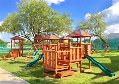 Tenemos un montón de juegos divertidos para toda la familia. Home Play - JUEGOS INFANTILES - PISO AMORTIGUANTE ...