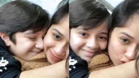 Jannat Zubair And Ayaan Zubair Cutest Video Hugging Eachother Youtube