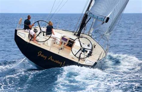 Bellissimo mare e barca a vela. Solaris 55, 'Stay away' | Yacht, Navi a vela, Yacht design