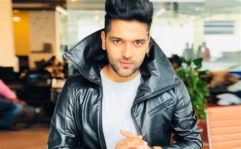 Stree nora fatehi — kamariya km ep 2 03:08. High Rated Gabru Guru Randhawa Becomes The Most Viewed ...