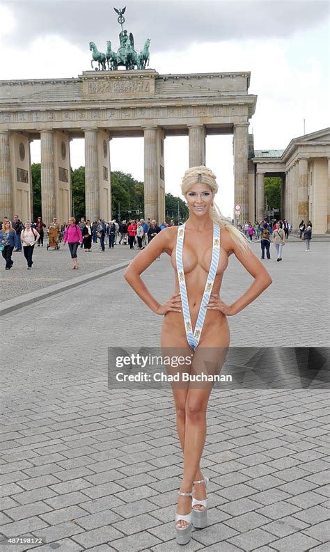 Model Micaela Schaefer Poses For Photographers At Brandenburg Gate On News Photo Getty Images