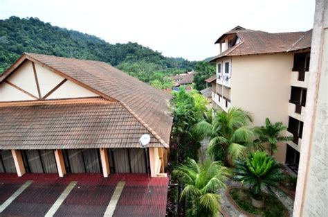 Puteri beach resort 3 yıldızlı bir konaklama tesisidir. Puteri Bayu Beach Resort | Percutian Bajet