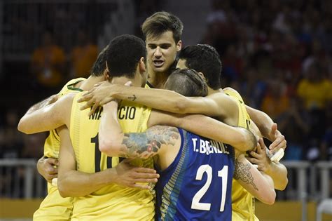 Final do vôlei masculino !! Brasil domina, despacha Porto Rico e está na final do ...