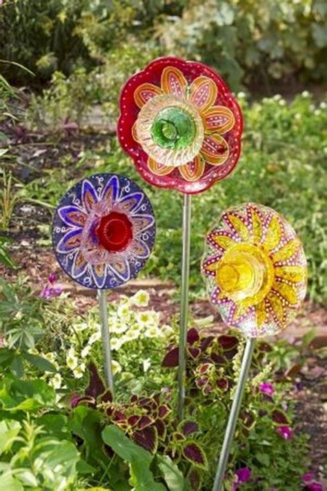 Diy Glass Yard Art Design 13 Glass Garden Flowers Glass Plate Flowers Glass Garden Art Flower