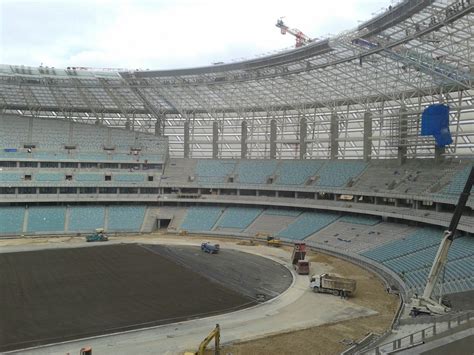 Stadionul olimpic din baku (ro); W budowie: Bakı Olimpiya Stadionu - Stadiony.net