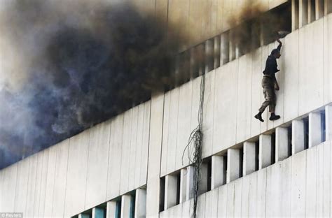 9 11 People Jumping Auf Pinterest 11 September World Trade Center