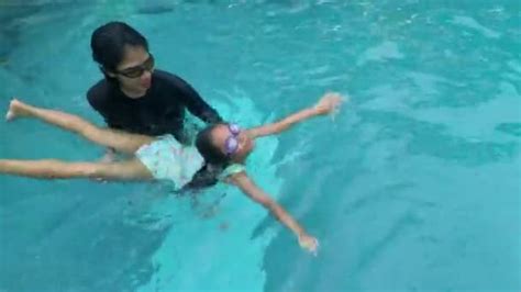 Mother Teaching Her Daughter To Swim — Stock Video © Realinemedia