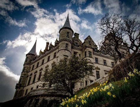 Dunrobin castle is the most northerly of scotland's great houses and the largest in the northern highlands with 189 rooms. The Complete Guide to Visiting Dunrobin Castle in the ...