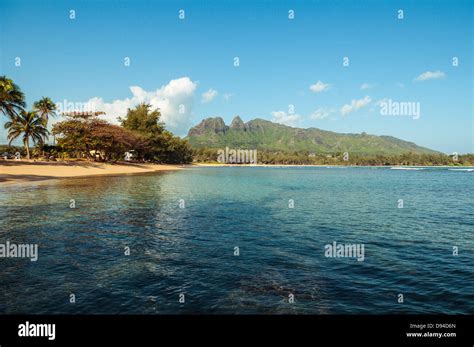 Anahola Bay Hawaii Hi Res Stock Photography And Images Alamy