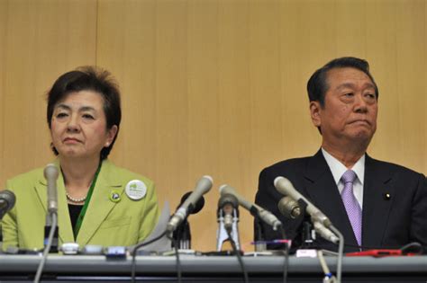 Ichiro ozawa, leader of people's life party 小沢一郎・生活の党代表が会見し、野党再編での最終・最大の目標は政権を目指すことにあると述べた。次の総選挙で統一候補を立て自公との対決に勝利することが、それを可能にする唯一の方法だ、と。 嘉田由紀子代表の「新・未来の党」発進!──小沢一郎先生 ...