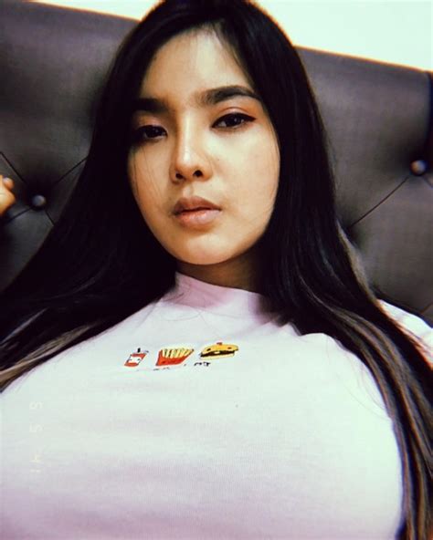 Yanisa Samohom Instagram Girl Thai Girl Sex Asian Girl Asian Girl Girl