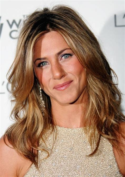 Jennifer Anistons Best Hairstyles Jennifer Anistons Hair Through