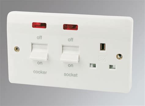 Mk 2 Gang 45a Cooker Switch With 13a Switched Plug Socket And Neon White