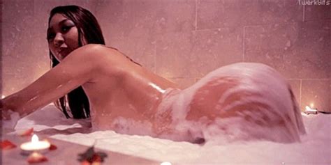 Cute Asian Twerking In Bubble Bath Darling Darla 44223