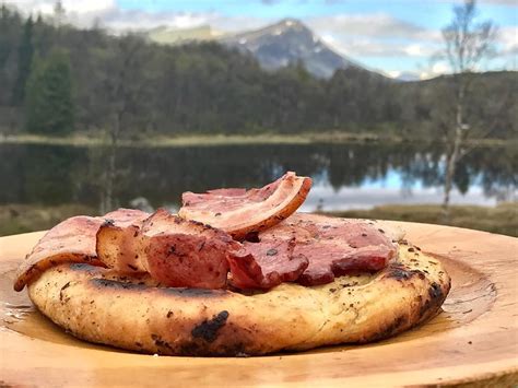 17 Traditional Canadian Foods You Need To Try Hostelworld