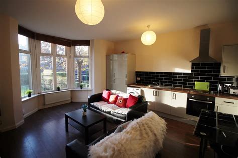 2 Bedroom Apartment For Rent Holly Bank Leeds Ls6 4dj Unihomes