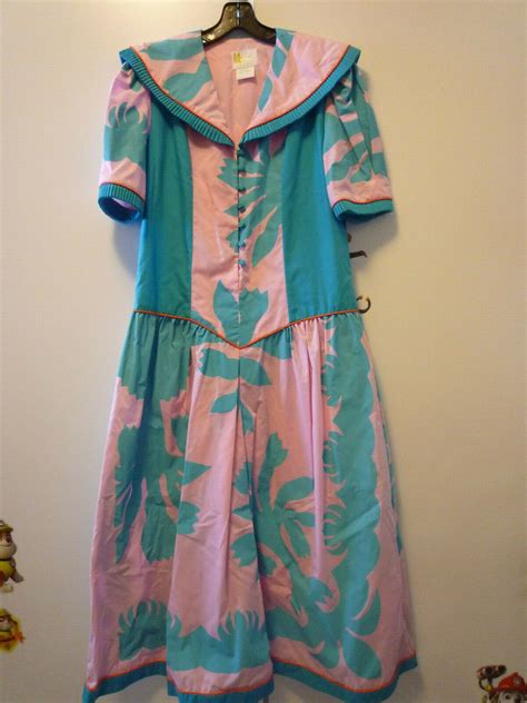 Vintage Mamo Howell Aloha Hawaiian Muumuu Dress Beautiful Pink And Blue