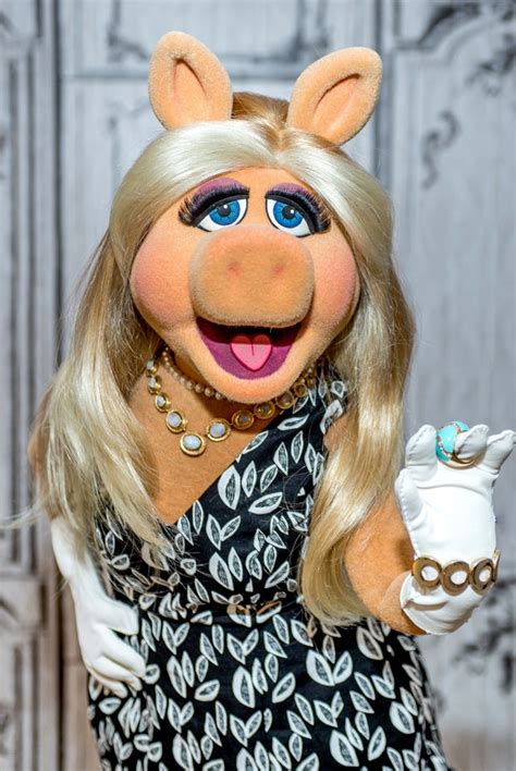Miss Piggy From The Big Picture Todays Hot Photos E News