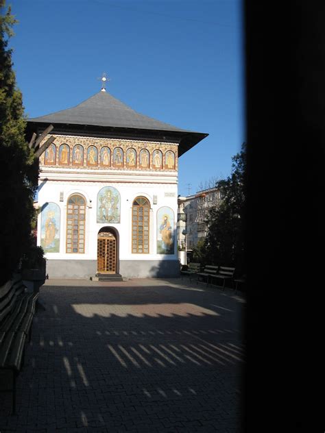 Postul sfintilor apostoli petru si pavel este cunoscut in popor sub denumirea de postul sampetrului. Biserica Domneasca "Sf. Apostoli Petru si Pavel" (1639 ...