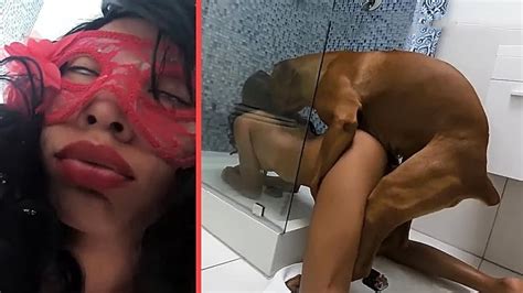Animal Lover With A Mask On Face Invites Dog To Have Xxx Sex With Owner