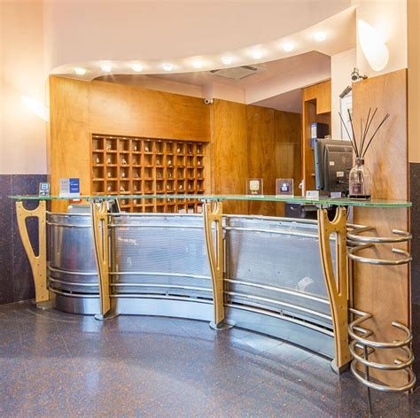 4.0 out of 5.0 2.2 km from stazione zoologica. BW Hotel Plaza Napoli: prenota online | Best Western