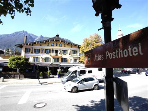 posthotel nun voll belegt 110 ukrainer bewohnen luxus herberge im zentrum von garmisch