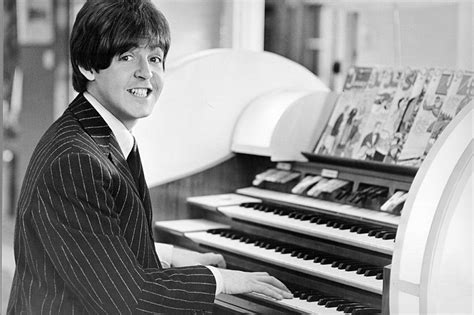 Apr 15, 2021 · sir paul mccartney revealed that it was bob dylan who first introduced the beatles to weed in the 1960s. Which Beatle Was the Best Piano Player in the Group?