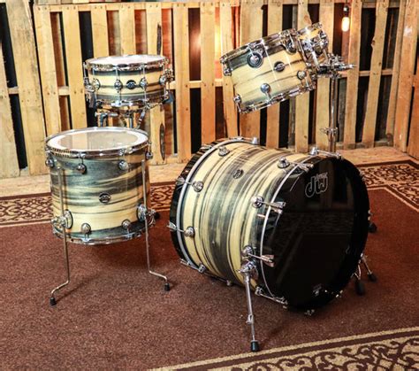 Dw Exotic Performance Black Poplar Drum Set 2210121665x14 So