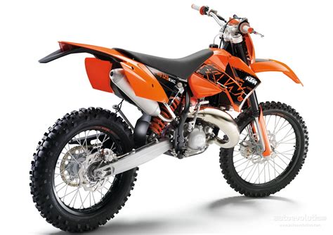 The ktm 125 frr was a racing motorcycle made by ktm, which was used in the 125cc class of grand prix motorcycle racing from 2003 until 2011. KTM 125 EXC specs - 2000, 2001, 2002, 2003, 2004, 2005 ...
