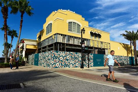 Jacksonvilles St Johns Town Center New Stores Restaurants