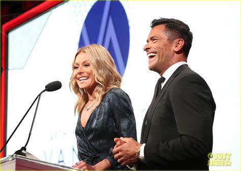 Kelly Ripa Passed Out After Sex With Husband Mark Conseulos Woke Up In Emergency Room Photo