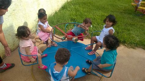 Brincadeiras No Parque Educação Infantil