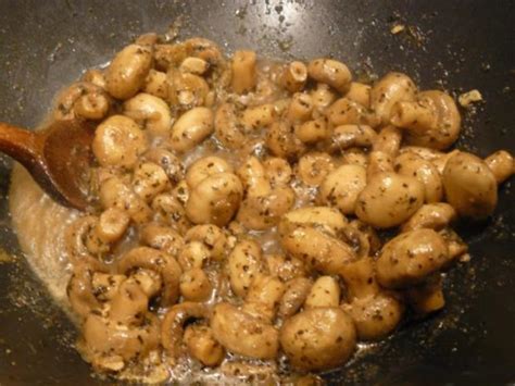 Weihnachtsmarkt Champignons Rezept mit Bild
