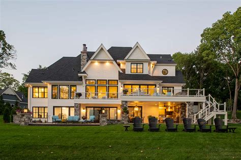 Lakeside Luxury | New Homes | Portfolio