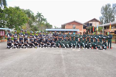 Hd view please, pertandingan kawad kaki peringkat sekolah smk bandar sungai buaya 2013. rezalstar: PERTANDINGAN KAWAD KAKI MEMUPUK DISIPLIN ...