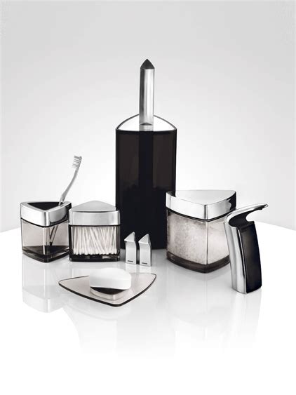 You won't regret it to find this set is the perfect addition to any bathroom. Modern Bathroom Set for Bachelor by Stelton - DigsDigs