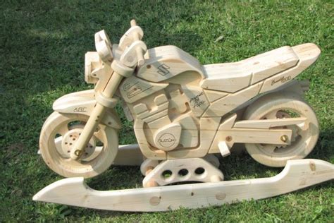 Bauen sie hochwertiges holzspielzeug für kinder ab 10 monaten einfach selbst! Projekt | Schaukelmotorrad, Holzspielzeug selber bauen ...
