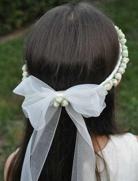 Coiffure communion fille coiffure facile cheveux mi long 22 juil 2017 on vous dit comment se faire une jolie coiffure fleurie 11 oct 2017 besoin d'une belle idée de coiffure communion ? Coiffure communion - 60 idées géniales pour les petites ...