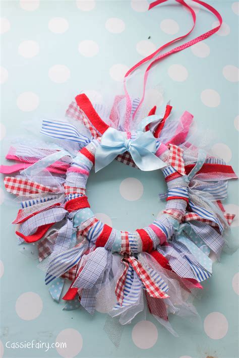 Diy Fabric Wreath And My Favourite Decorations